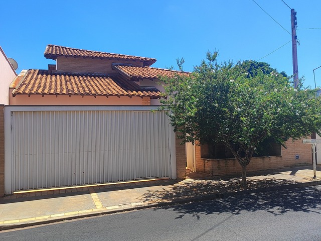 #123 - Casa para Venda em Guariba - SP - 1